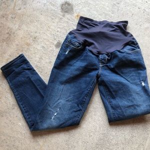 Old navy maternity jeans size 4